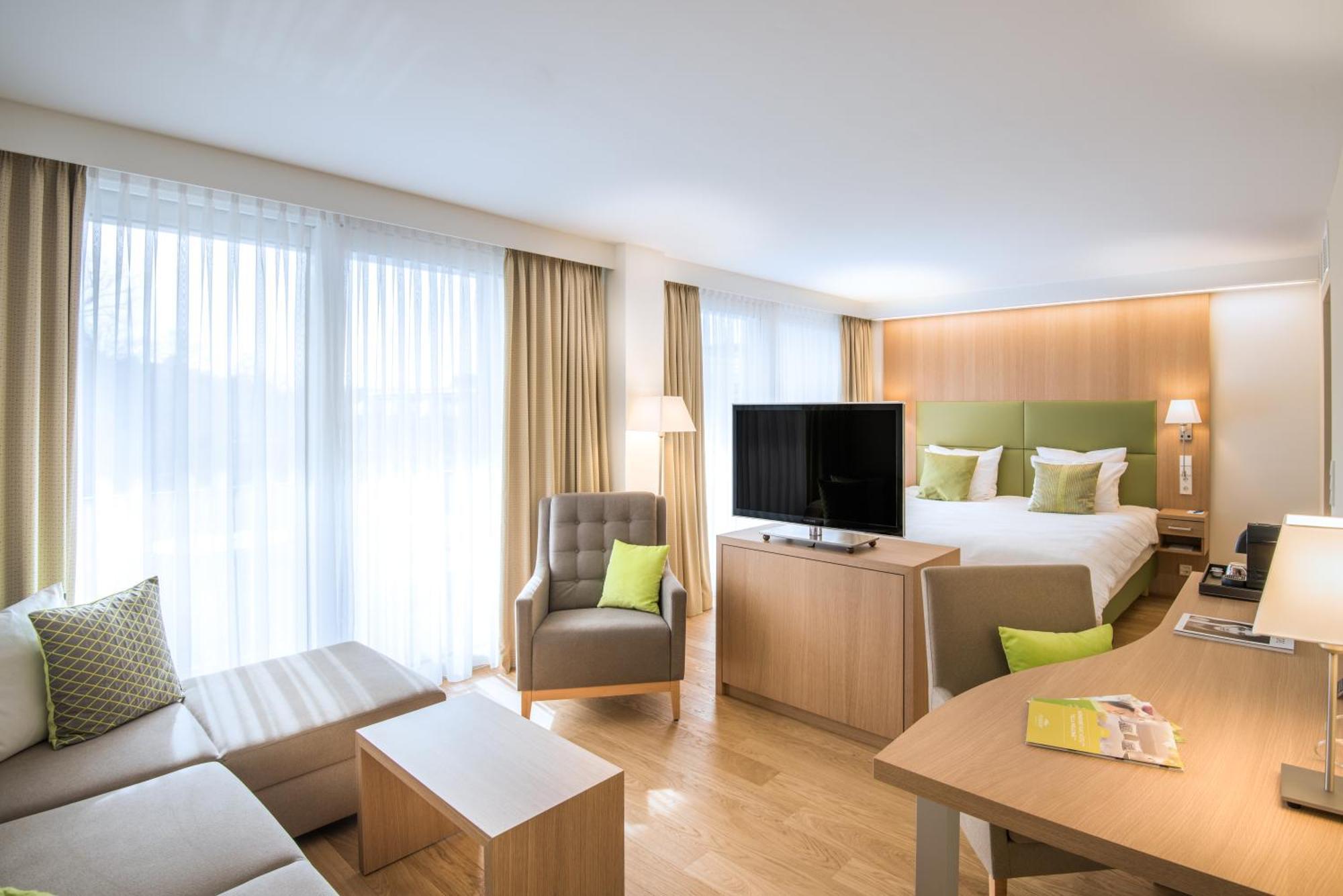 Deluxe Suite